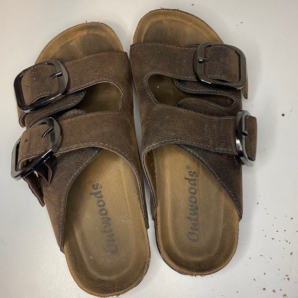 Sandals - Picture 2 of 3